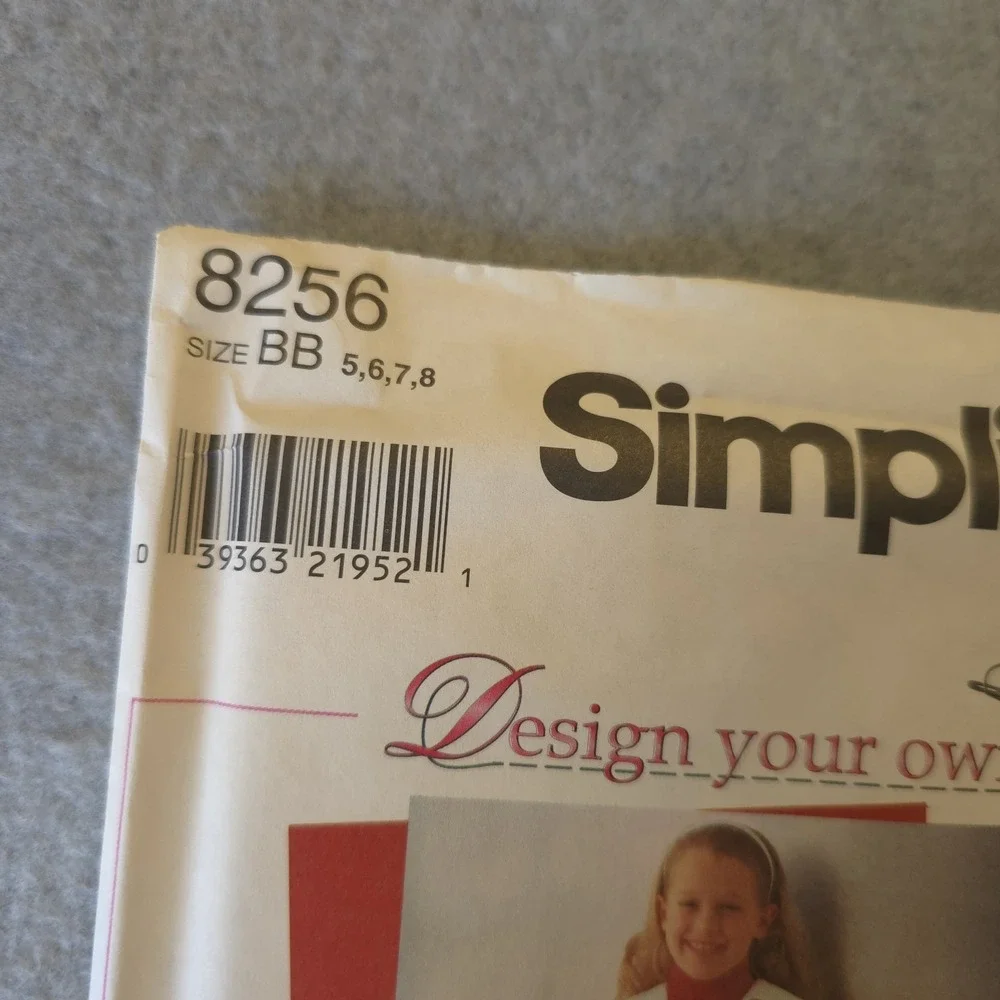 Simplicity‎ 8256 Girls Jumper Dress Pattern Size 6-8 Uncut – 6 Designs